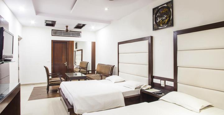 Hotel Mohan International Nuova Delhi Esterno foto