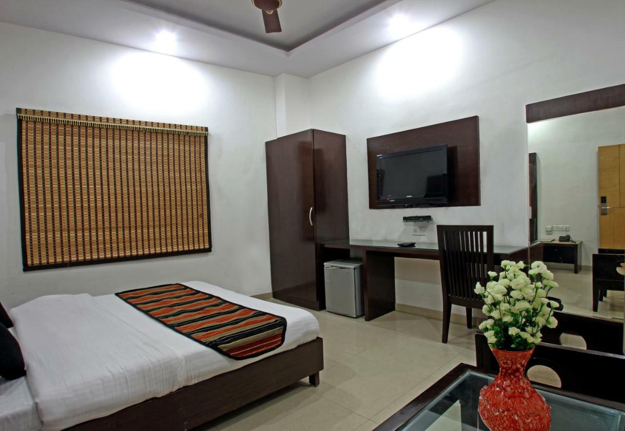 Hotel Mohan International Nuova Delhi Esterno foto